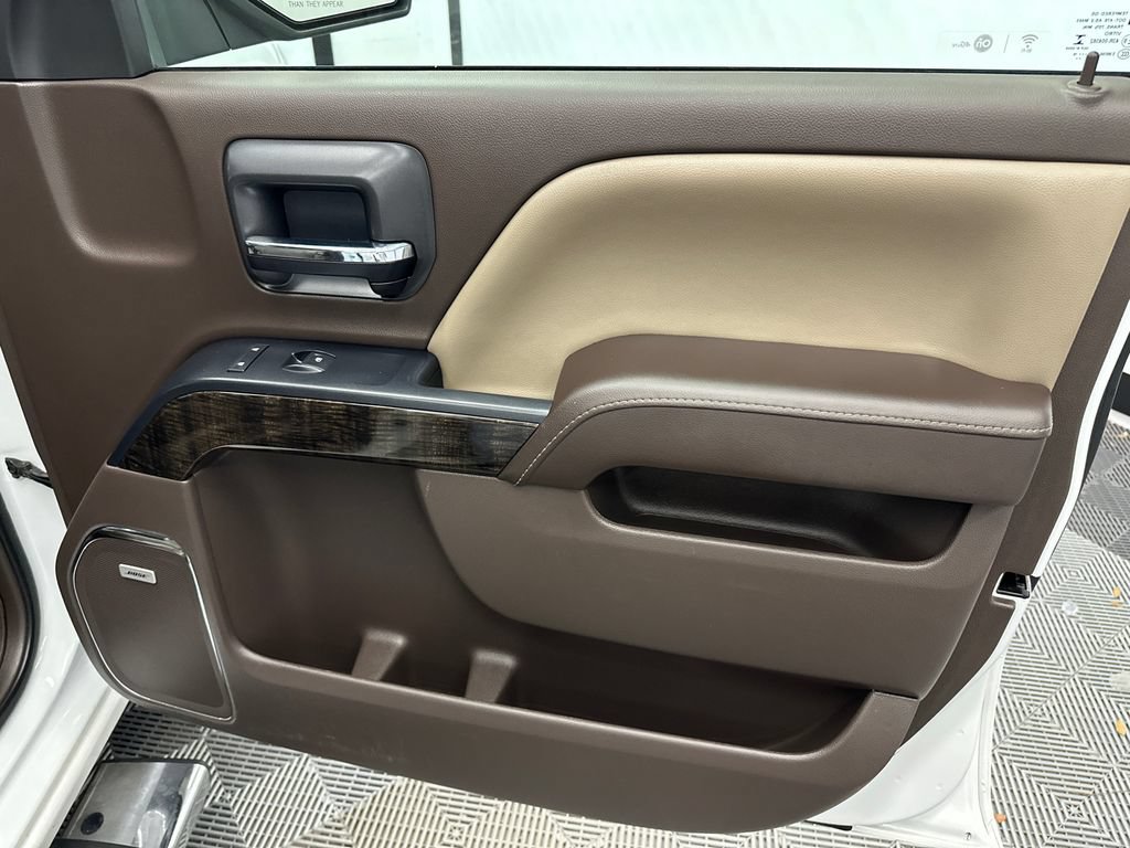 Used 2016 GMC Sierra 1500 Denali w/ Enhanced Driver Alert Package AWD/4WD image 16