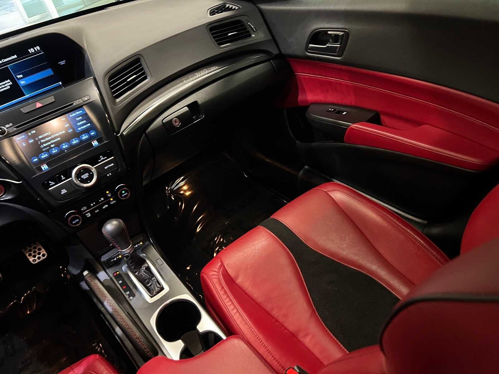 Used 2020 Acura ILX w/ Premium & A-SPEC Package image 11