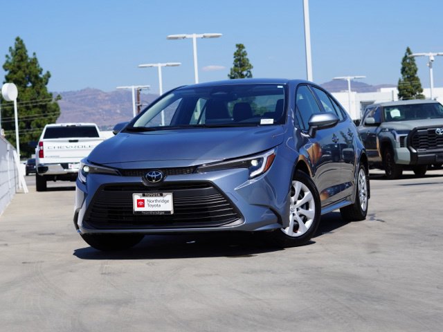 Certified 2026 Toyota Corolla LE FWD image 4