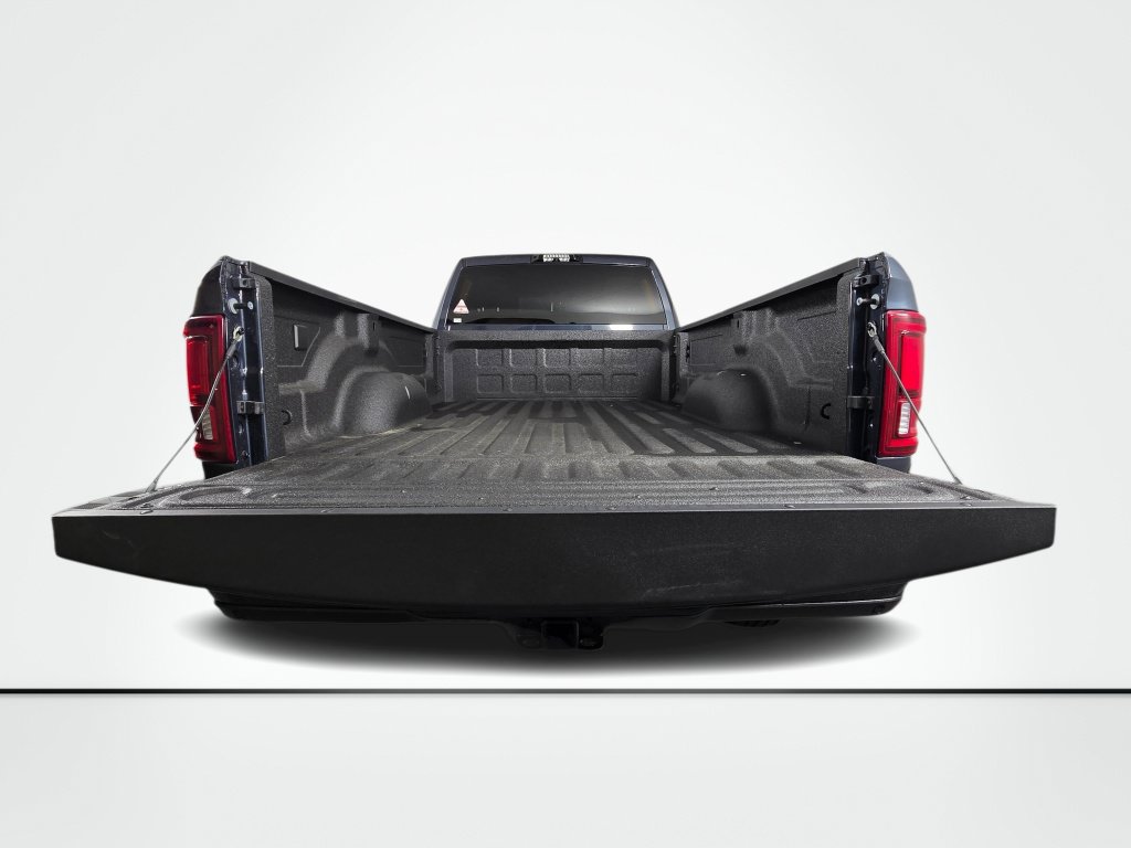 New 2026 RAM 3500 Big Horn AWD/4WD image 15