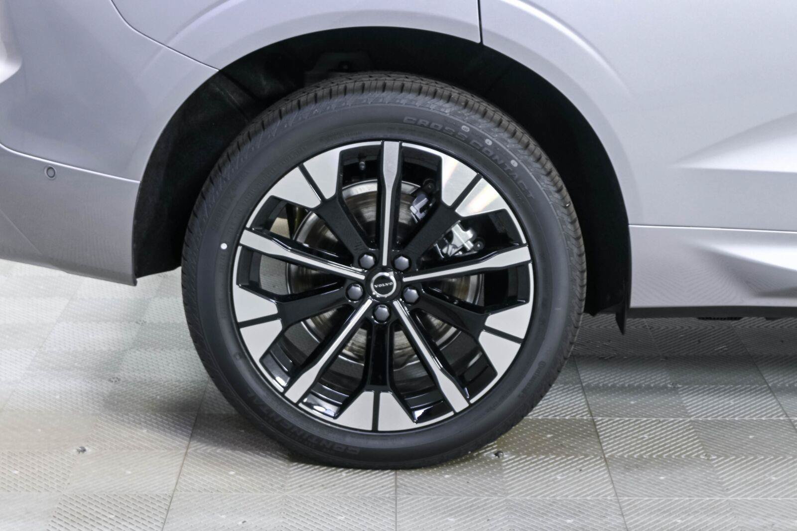 New 2026 Volvo XC60 T8 Plus w/ Climate Package AWD/4WD image 37