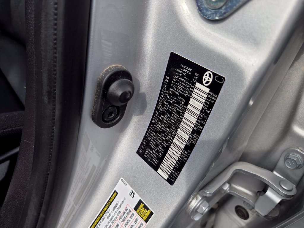 Used 2025 Toyota Corolla LE FWD image 17