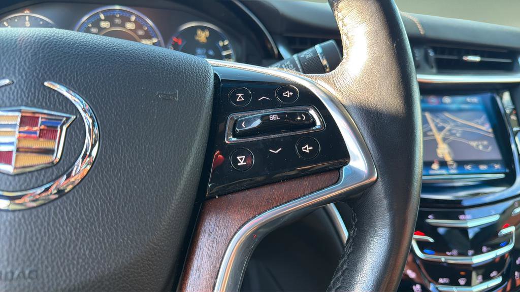 Used 2015 Cadillac XTS Premium image 23