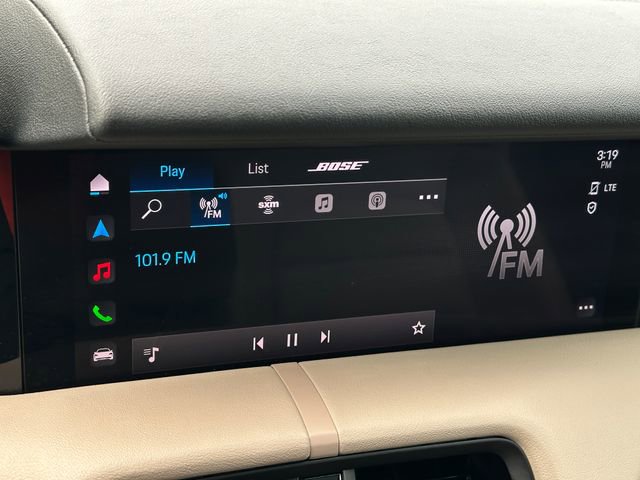 Used 2022 Porsche Taycan 4S image 31