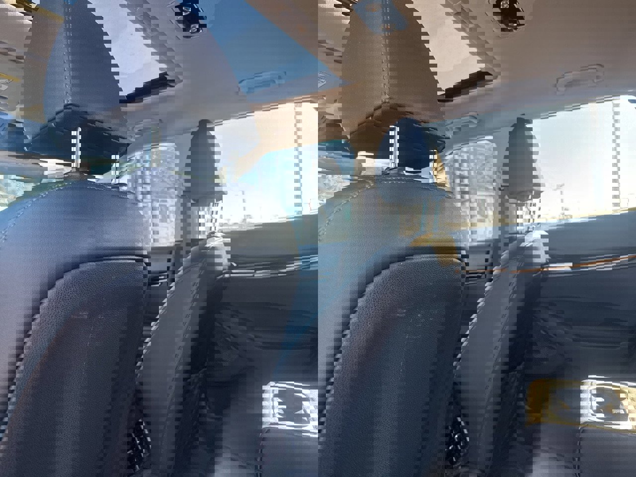 Used 2024 Kia Seltos EX image 22