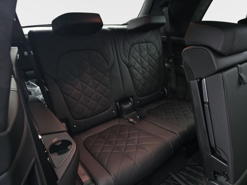 New 2026 BMW X7 xDrive40i w/ M Sport Package image 12