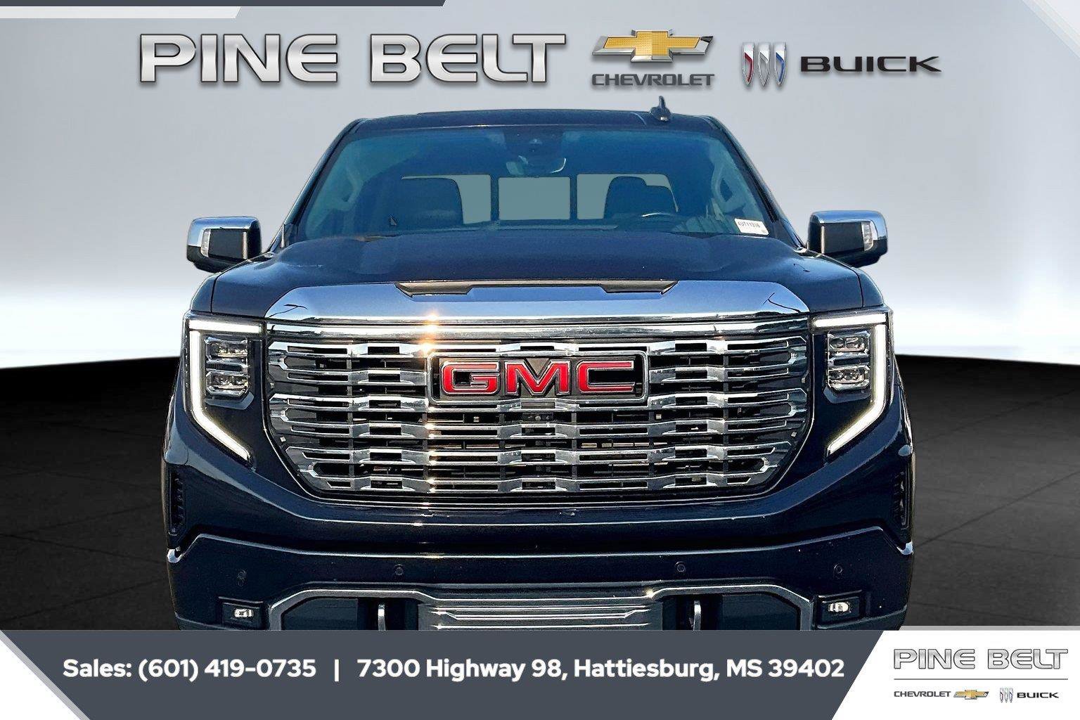 Used 2023 GMC Sierra 1500 Denali w/ Denali Reserve Package RWD image 3
