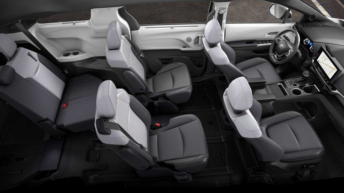 New 2026 Toyota Sienna XSE image 22