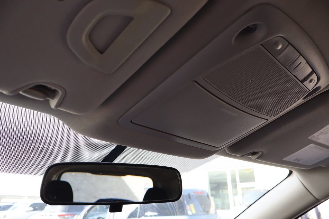 Used 2018 Nissan Rogue S FWD image 25