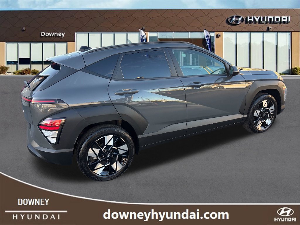 Used 2025 Hyundai Kona SEL FWD image 5
