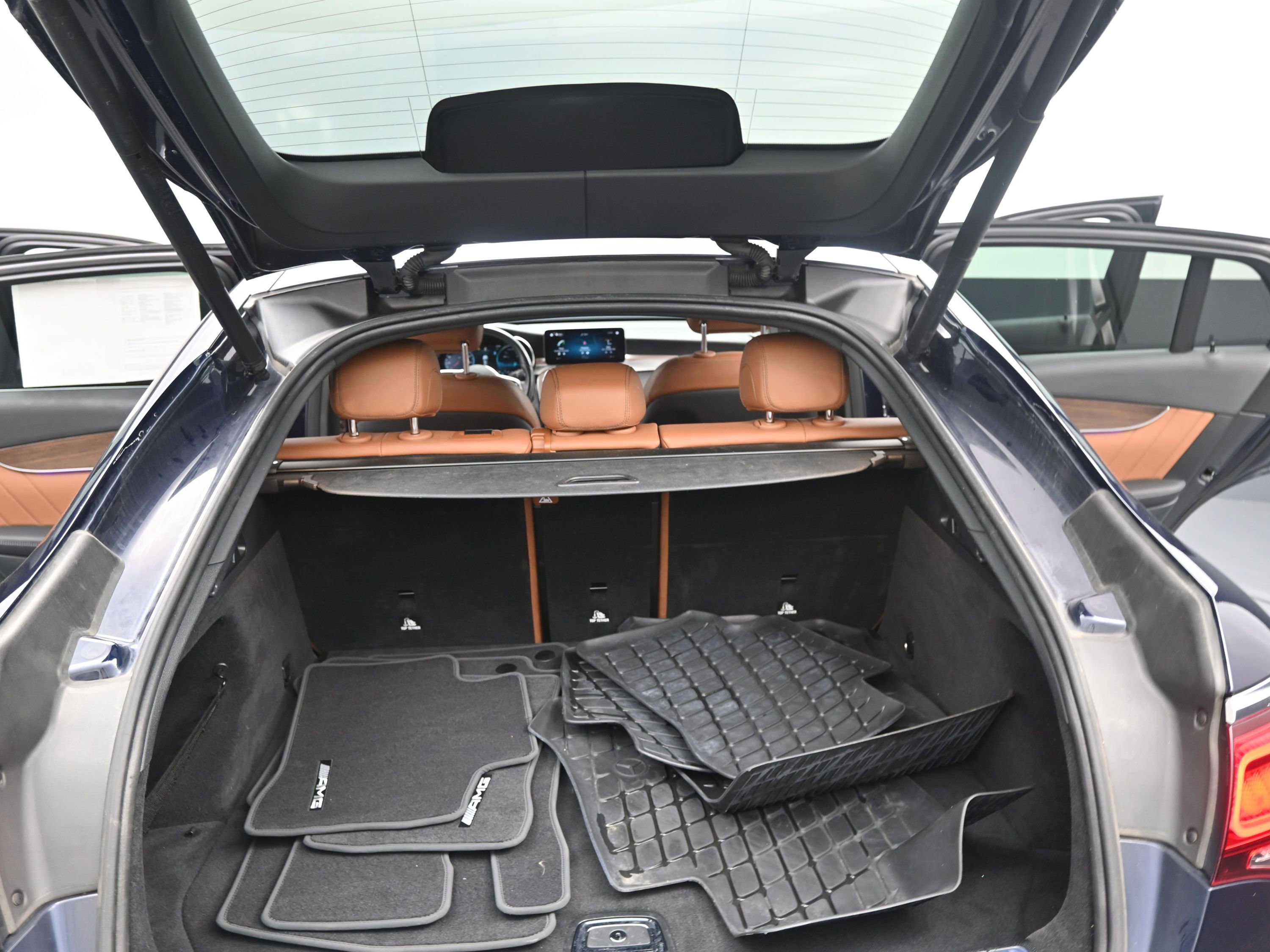 Used 2021 Mercedes-Benz GLC 300 4MATIC Coupe image 7