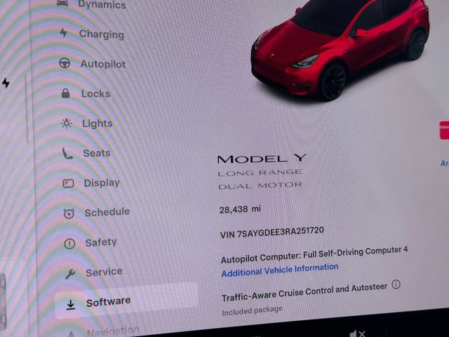 Used 2024 Tesla Model Y Long Range AWD/4WD image 20