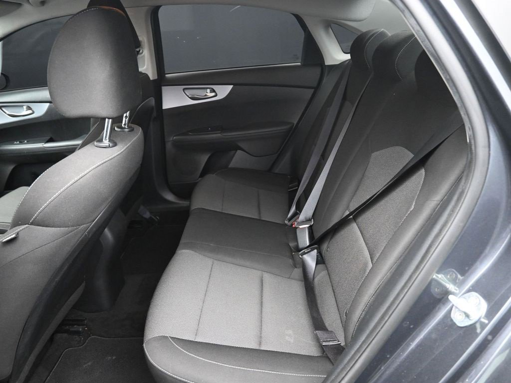 Used 2022 Kia Forte LXS image 12