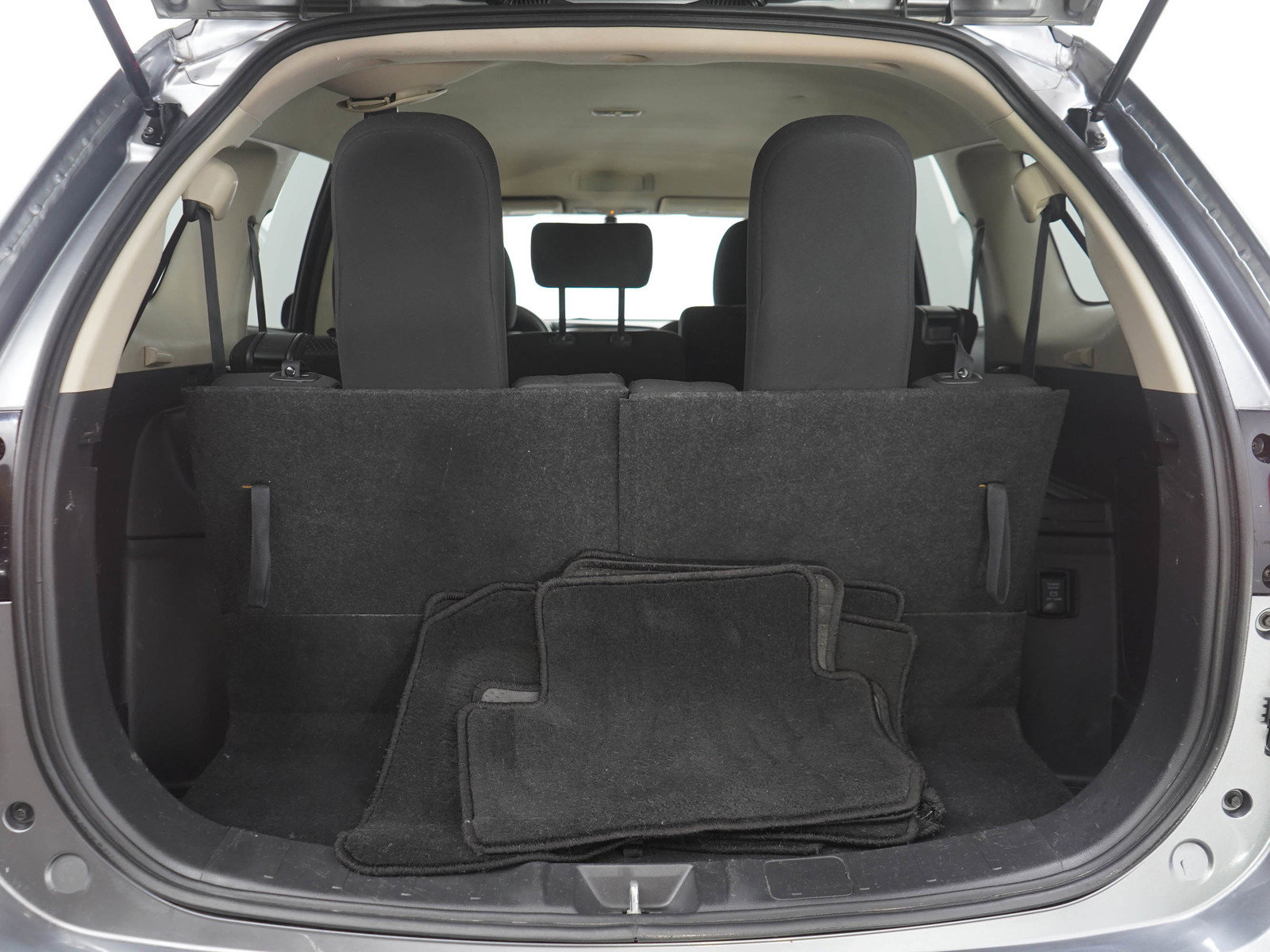 Used 2019 Mitsubishi Outlander ES AWD/4WD image 9