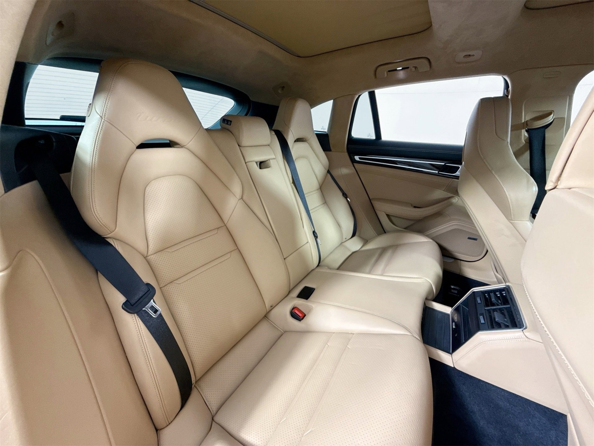 Used 2019 Porsche Panamera Turbo Sport Turismo image 22