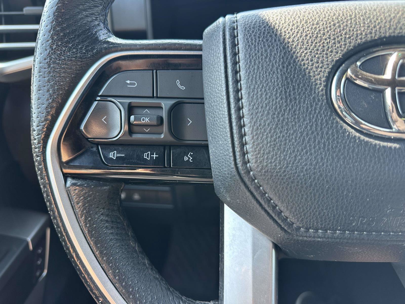 Used 2023 Toyota Tundra Platinum AWD/4WD image 12