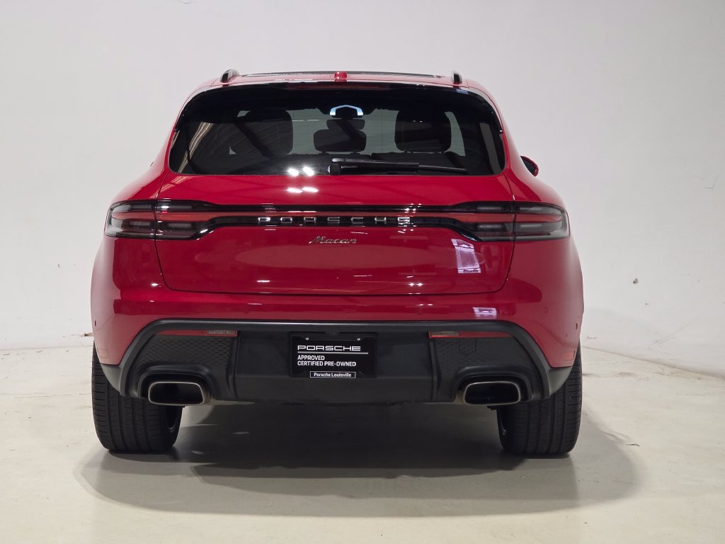 Certified 2024 Porsche Macan AWD/4WD image 10