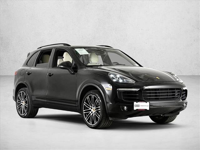 Used 2016 Porsche Cayenne S image 3