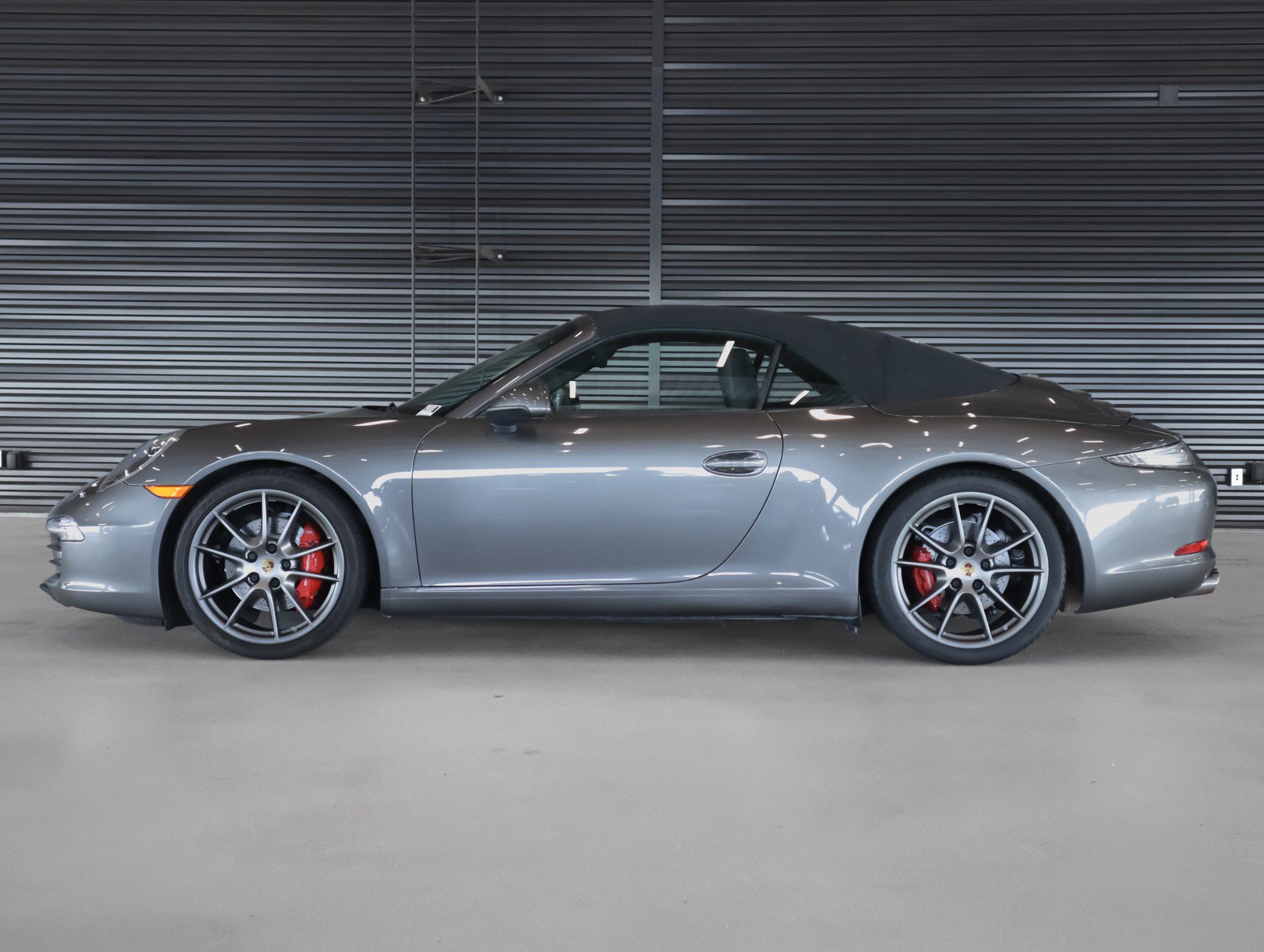 Certified 2015 Porsche 911 Carrera S RWD image 2