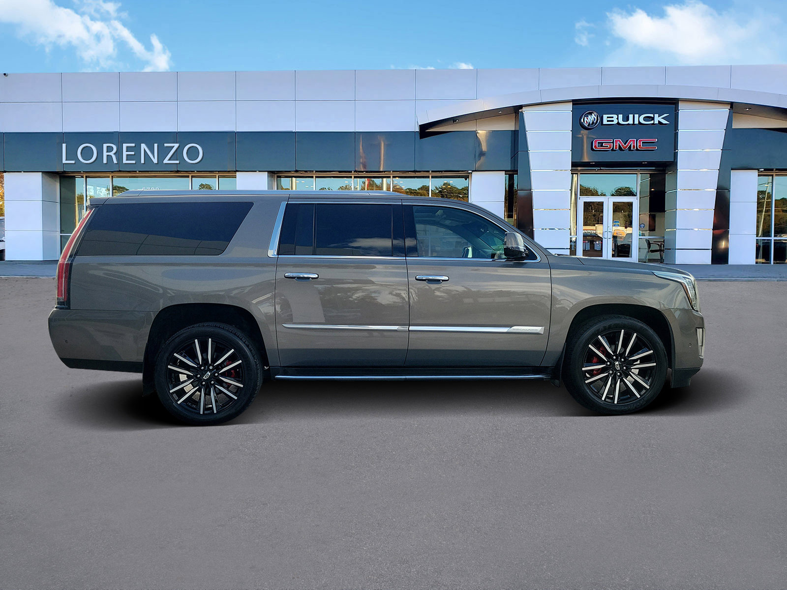 Used 2018 Cadillac Escalade ESV Luxury image 4