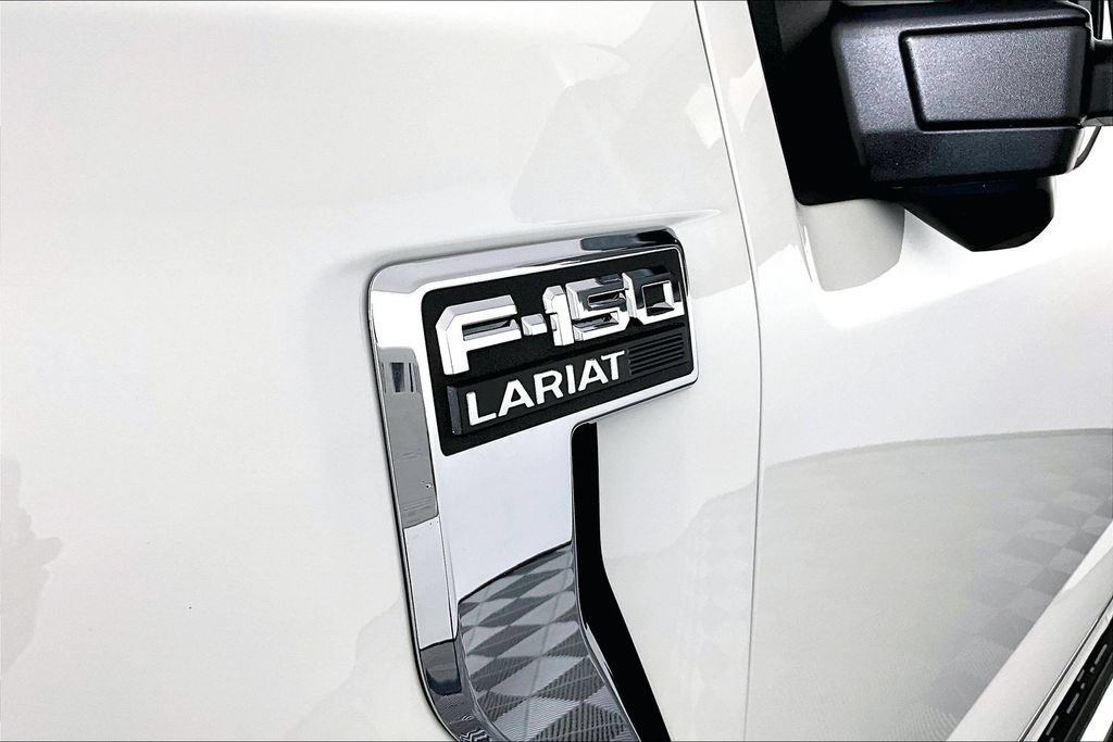 Used 2023 Ford F150 Lariat w/ Max Trailer Tow Package AWD/4WD image 14