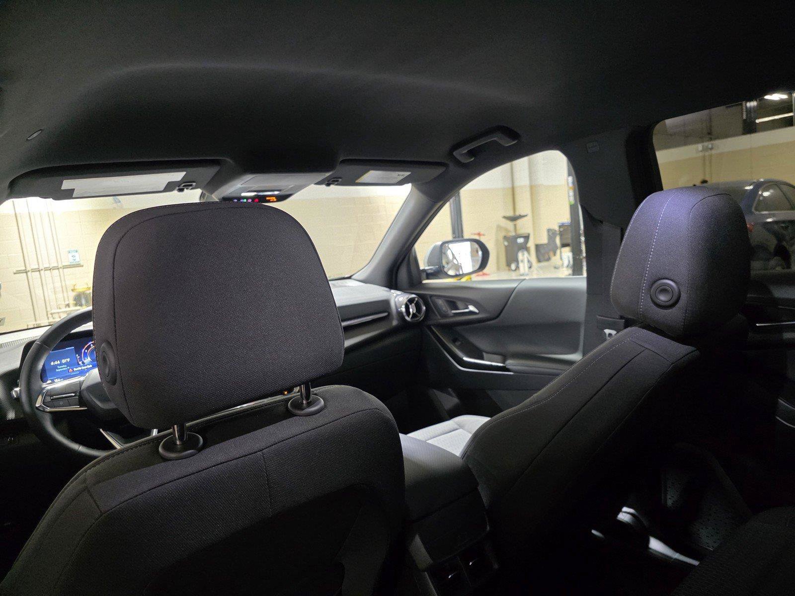 Used 2026 Chevrolet Equinox LT w/ Safety and Technology Package FWD image 15