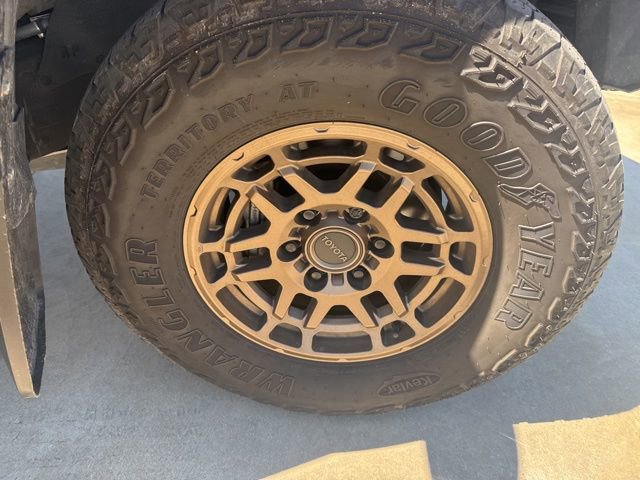 Used 2023 Toyota Tacoma Trail Edition w/ Trail Edition image 14