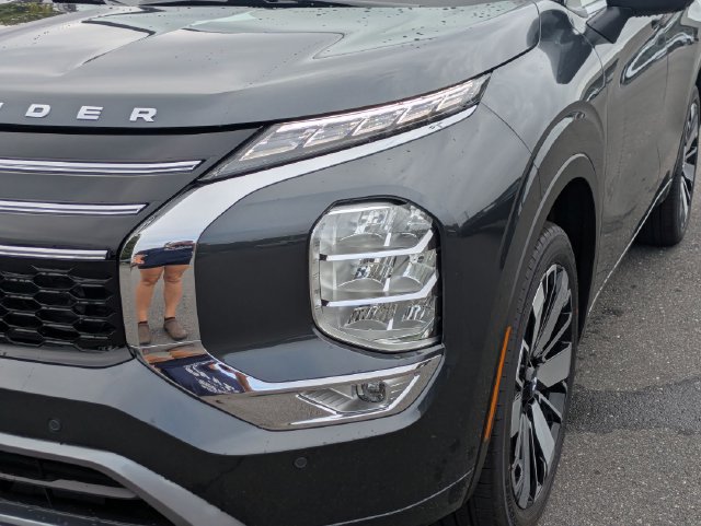 New 2025 Mitsubishi Outlander SEL FWD image 9