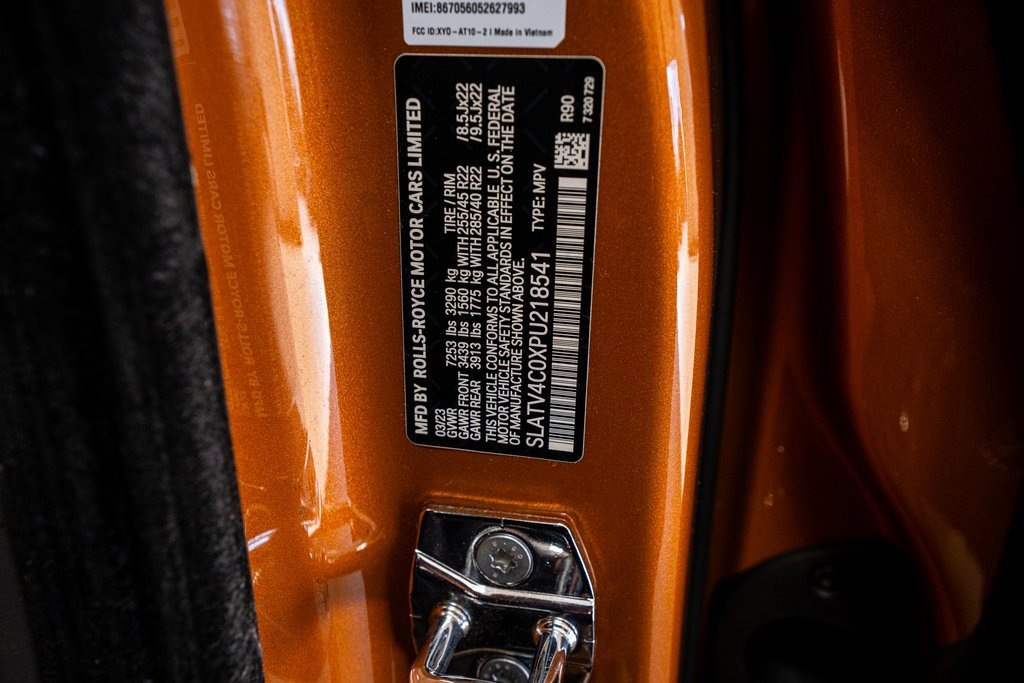 Used 2023 Rolls-Royce Cullinan w/ Cullinan Package image 76