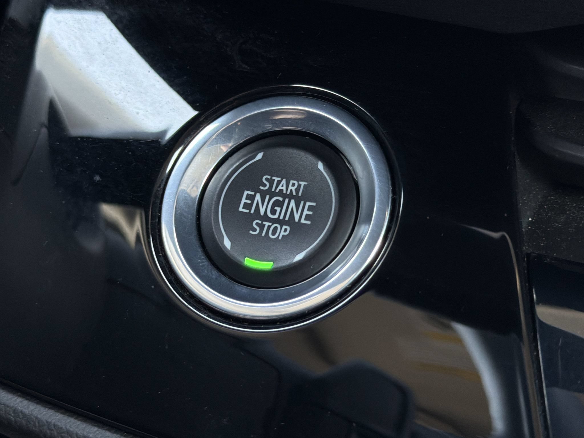 Used 2024 Buick Envision Preferred AWD/4WD image 8