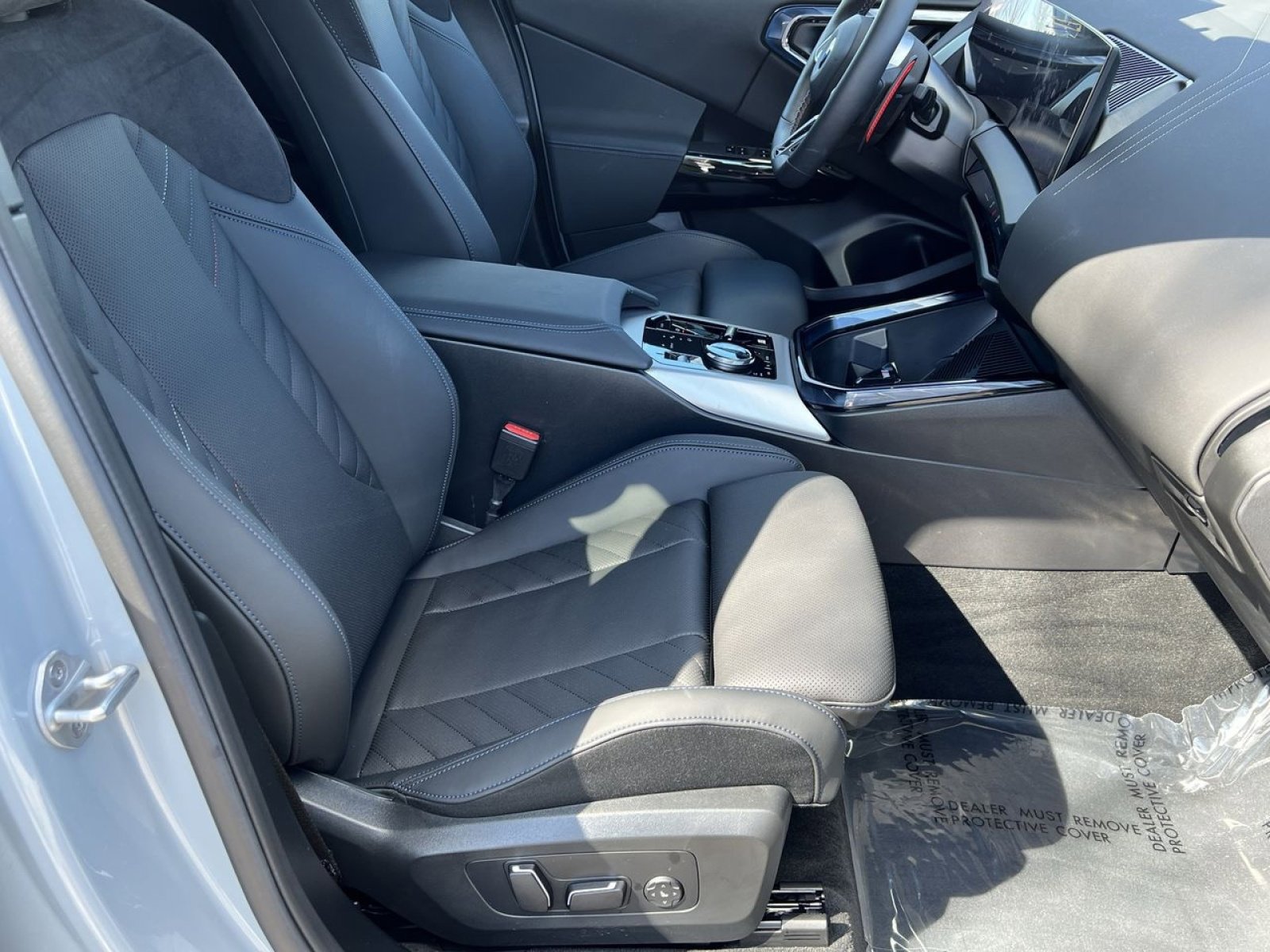 Used 2025 BMW X3 M50 w/ Premium Package image 26