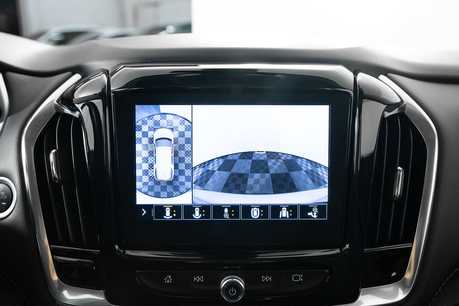 Used 2020 Chevrolet Traverse Premier w/ Redline Edition image 38