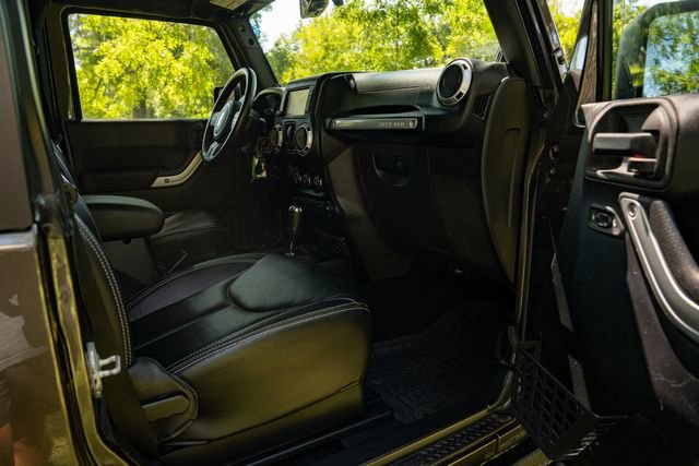 Used 2014 Jeep Wrangler Rubicon w/ Dual Top Group image 32