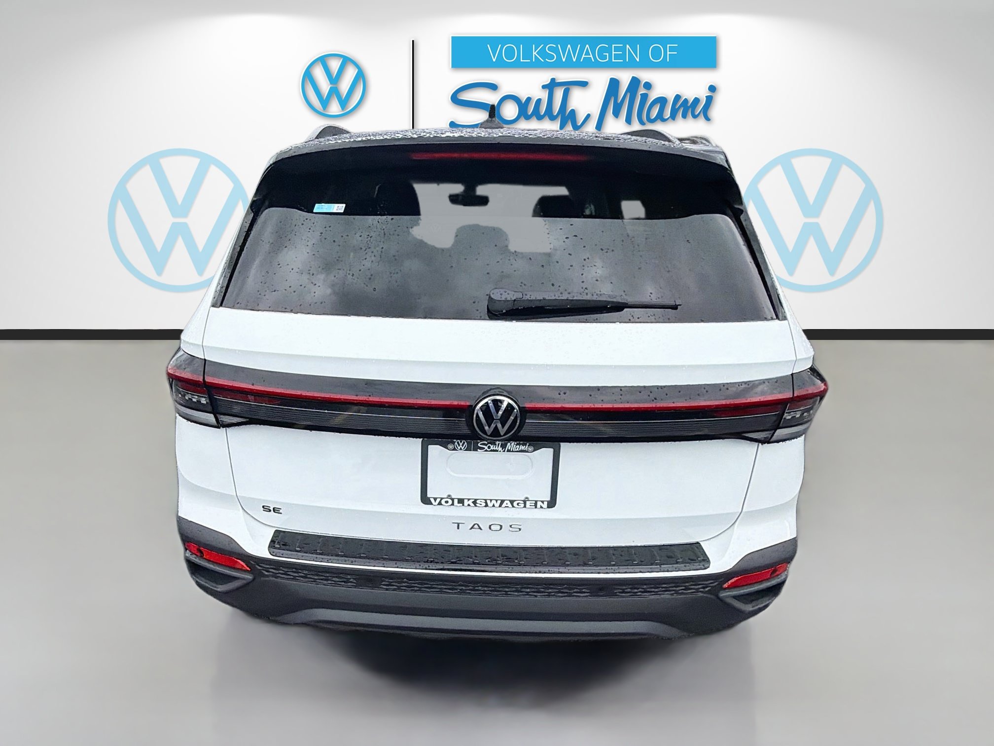 New 2026 Volkswagen Taos SE FWD image 6