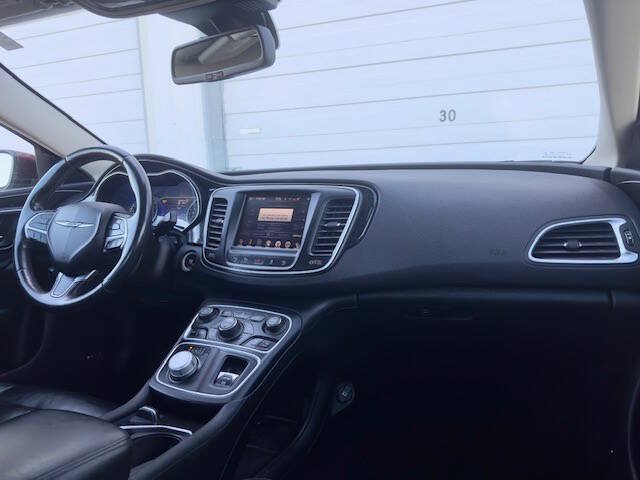 Used 2015 Chrysler 200 C w/ Navigation & Sound Group I FWD image 11