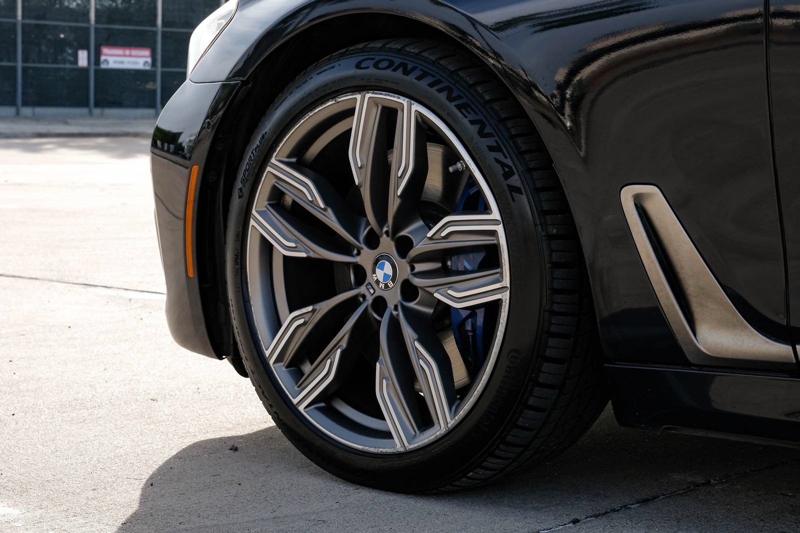 Used 2018 BMW M760i xDrive AWD/4WD image 61
