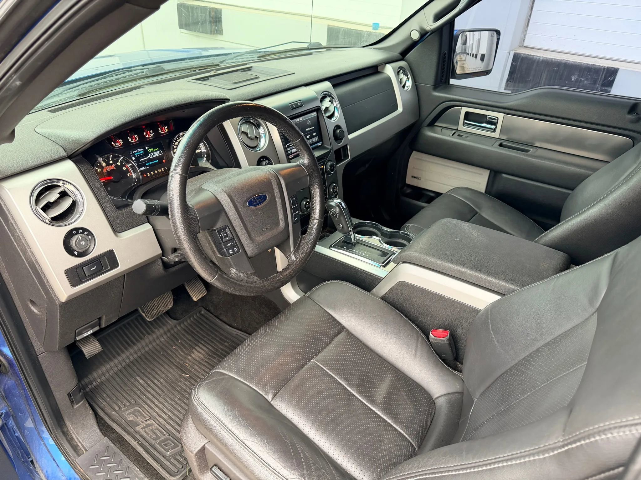 Used 2014 Ford F150 FX4 w/ Equipment Group 402A Luxury image 10