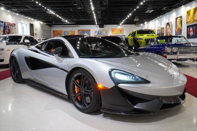 Used 2017 McLaren 570S Coupe RWD image 1