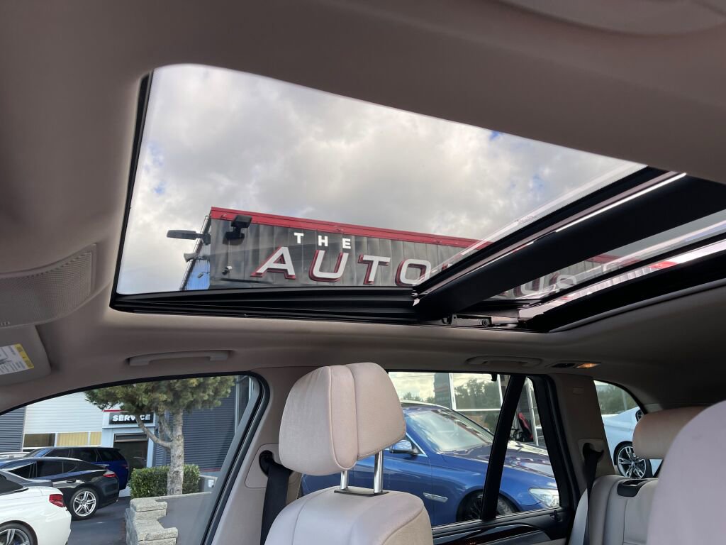 Used 2011 BMW X5 xDrive35i image 19