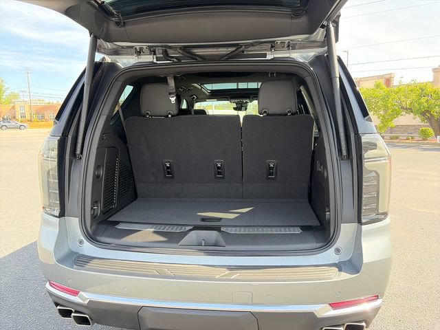 New 2026 Chevrolet Tahoe High Country AWD/4WD image 32