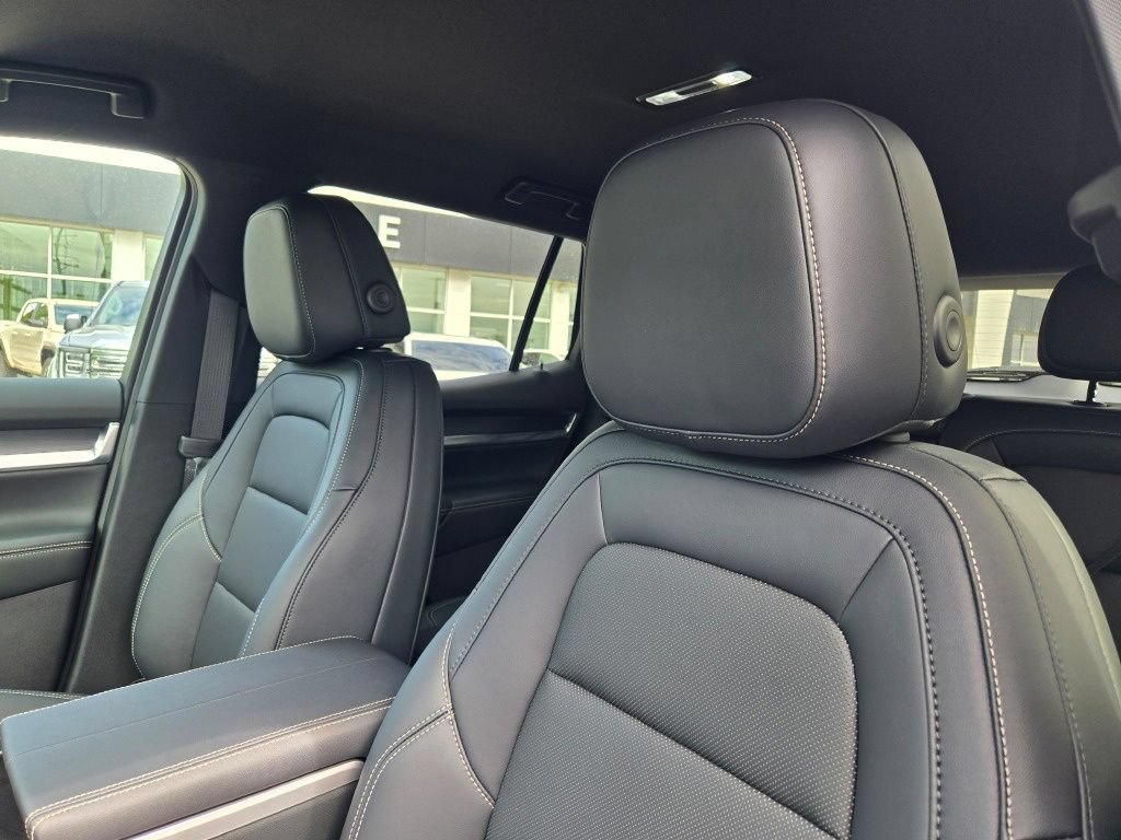 New 2027 GMC Terrain Elevation w/ Elevation Premium Package FWD image 5