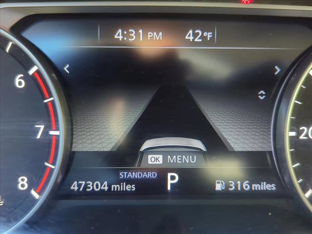 Used 2023 Nissan Rogue SV image 9