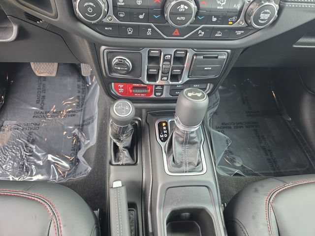 Used 2026 Jeep Wrangler Unlimited Rubicon AWD/4WD image 25
