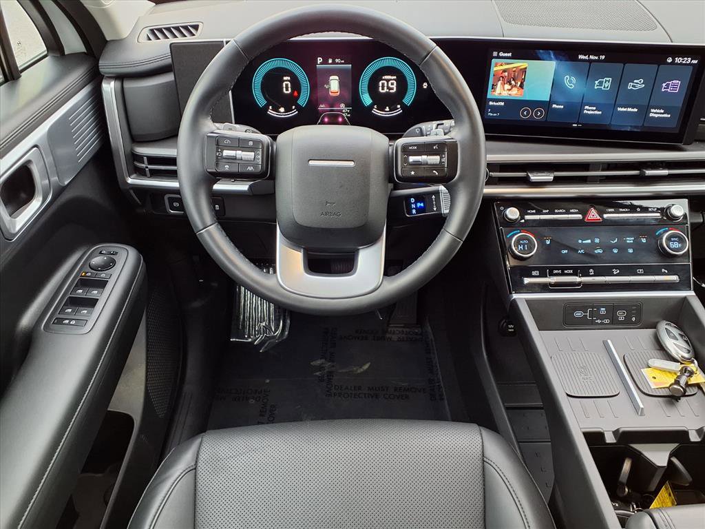 Used 2025 Hyundai Santa Fe SEL image 3