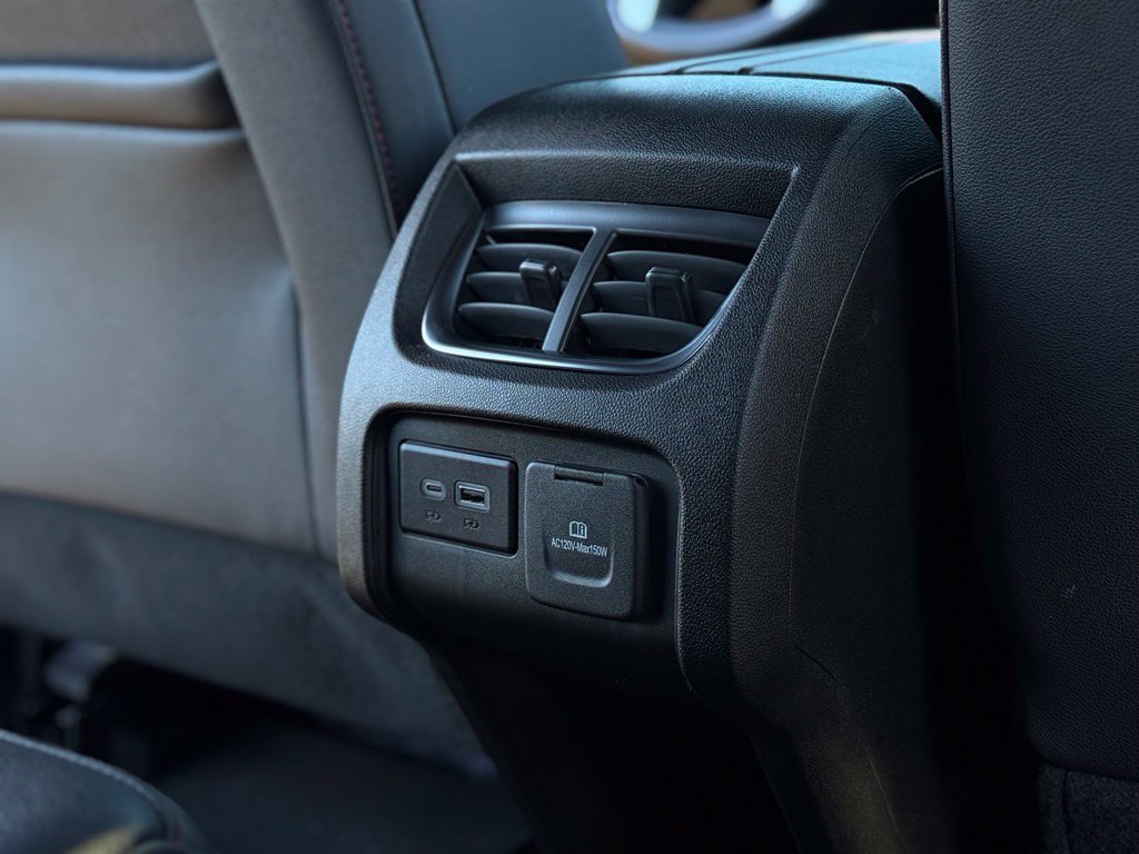 Used 2025 Chevrolet Blazer RS FWD image 16