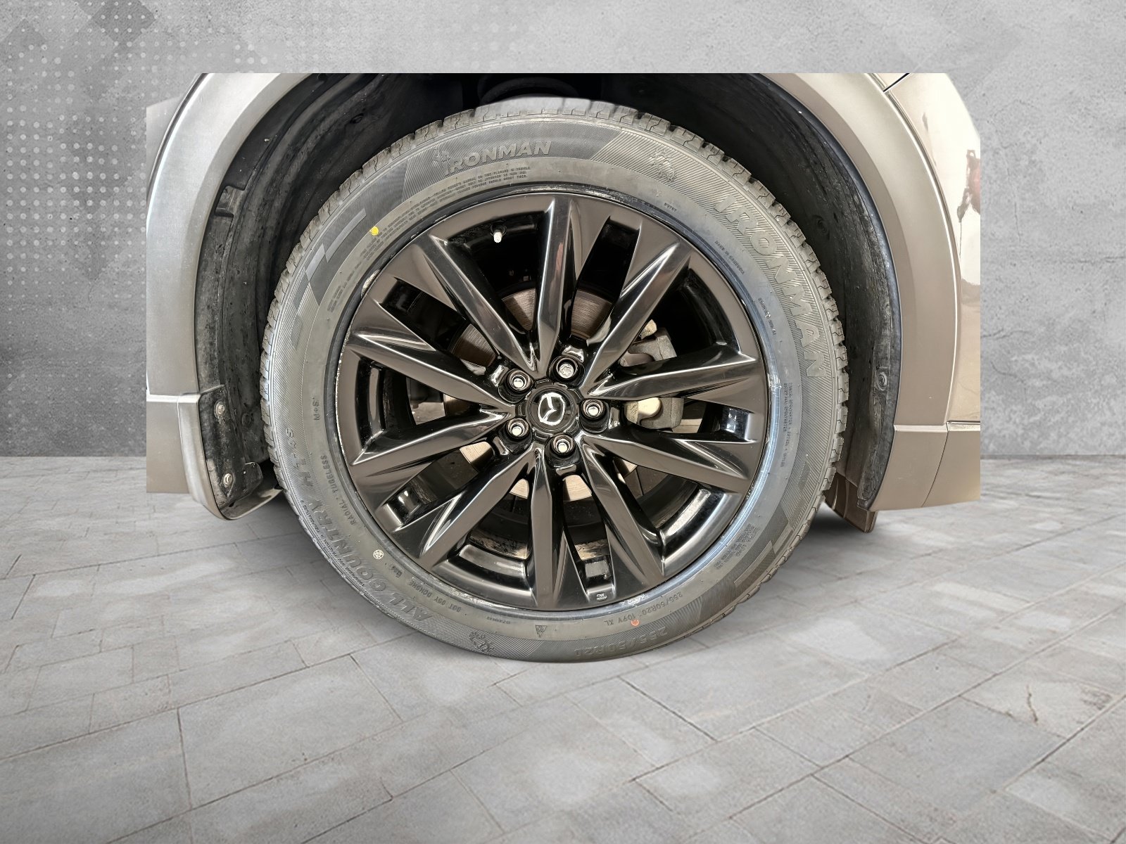 Used 2022 MAZDA CX-9 Touring Plus AWD/4WD image 2