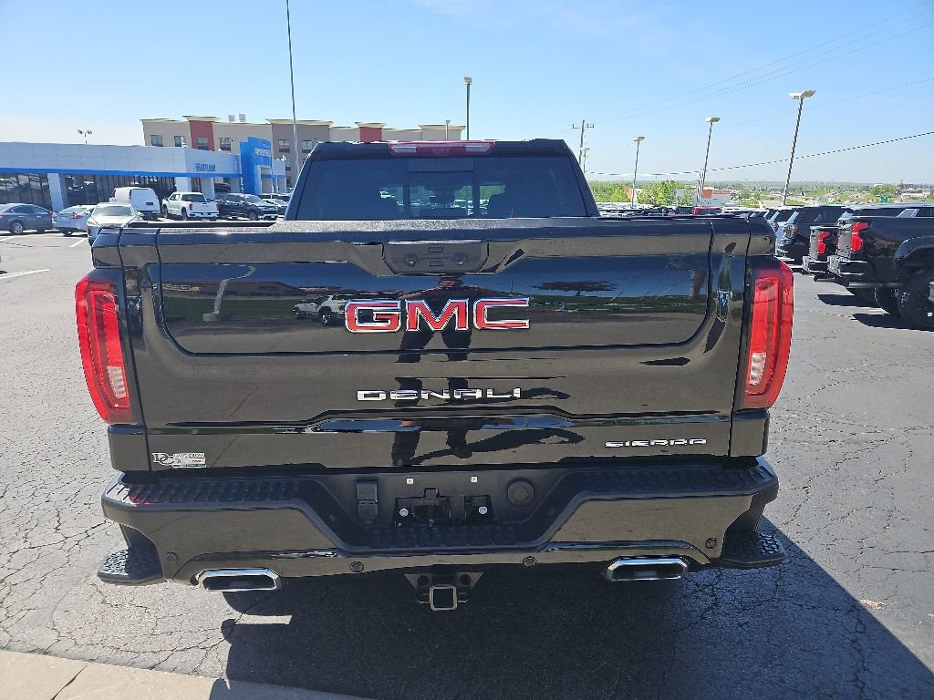 Used 2024 GMC Sierra 1500 Denali AWD/4WD image 10
