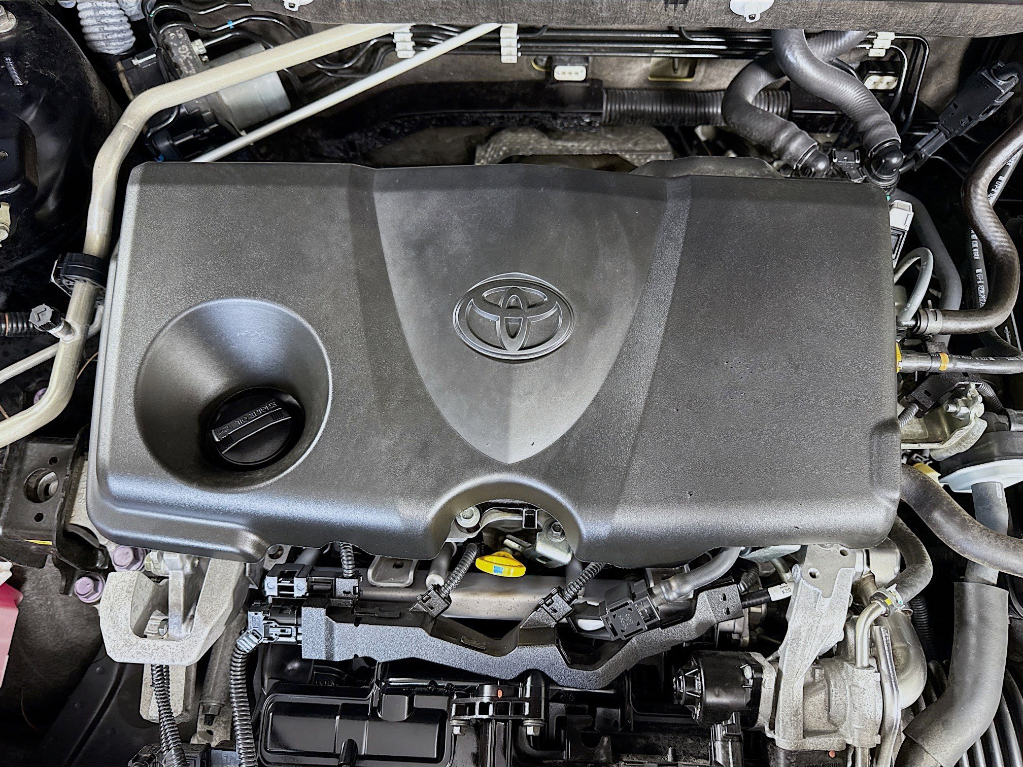 Used 2020 Toyota RAV4 LE image 38