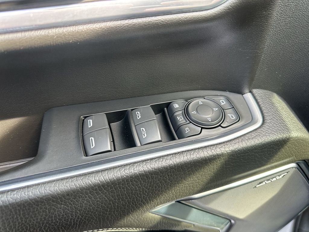 Used 2024 GMC Sierra 2500 Denali w/ Denali Reserve Package image 13