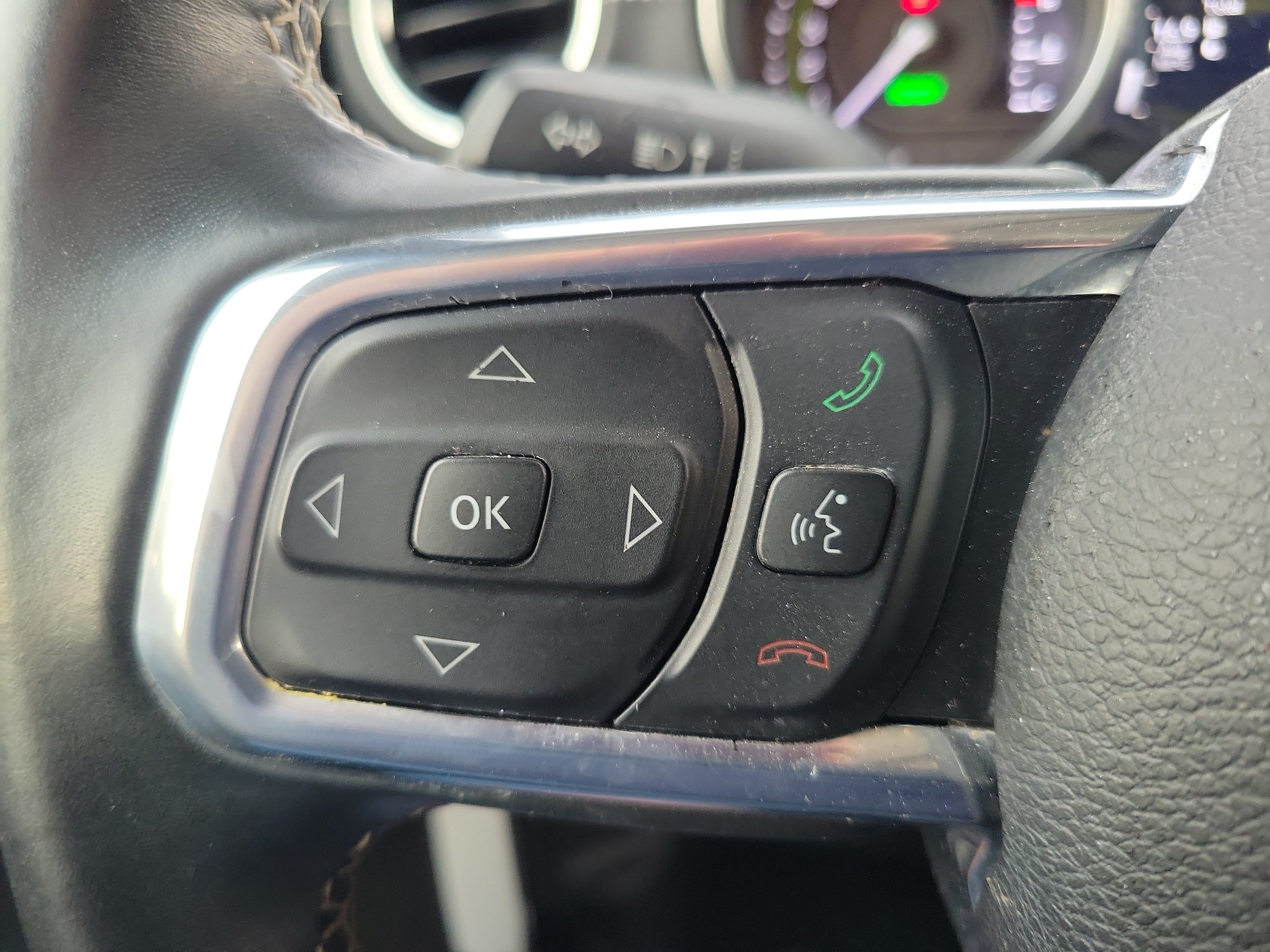 Used 2022 Jeep Wrangler Unlimited Sahara w/ Safety Group AWD/4WD image 17